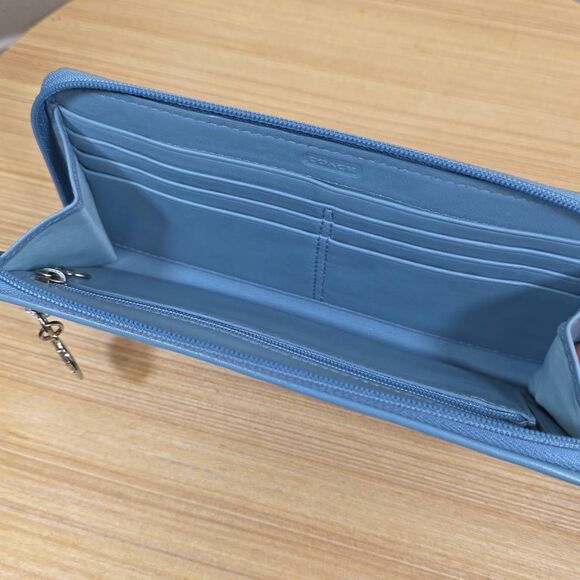 Coach Optic Butterfly Zip Around Wallet - Picture 14 of 16